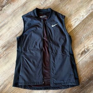 Nike golf vest